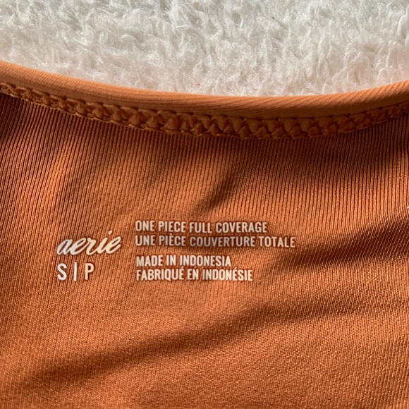 Aerie one-piece strapless swimsuit - Picture 3 of 9